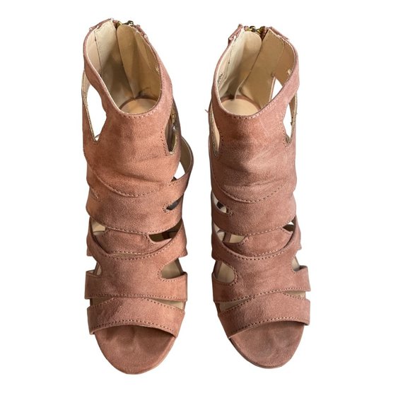 Women’s Charlotte Russe Suede Platform Sandal - Picture 3 of 8